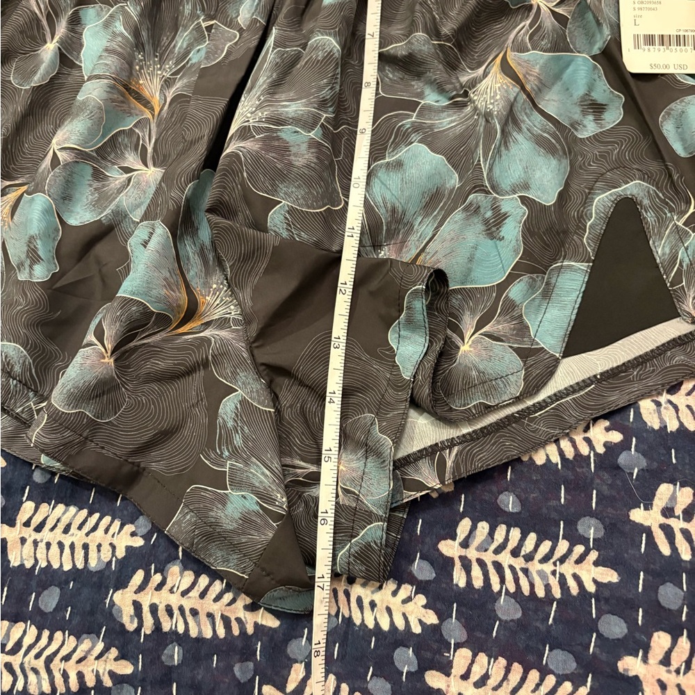 NWT FP Movement Midnight Floral Athletic Shorts - Picture 7 of 8